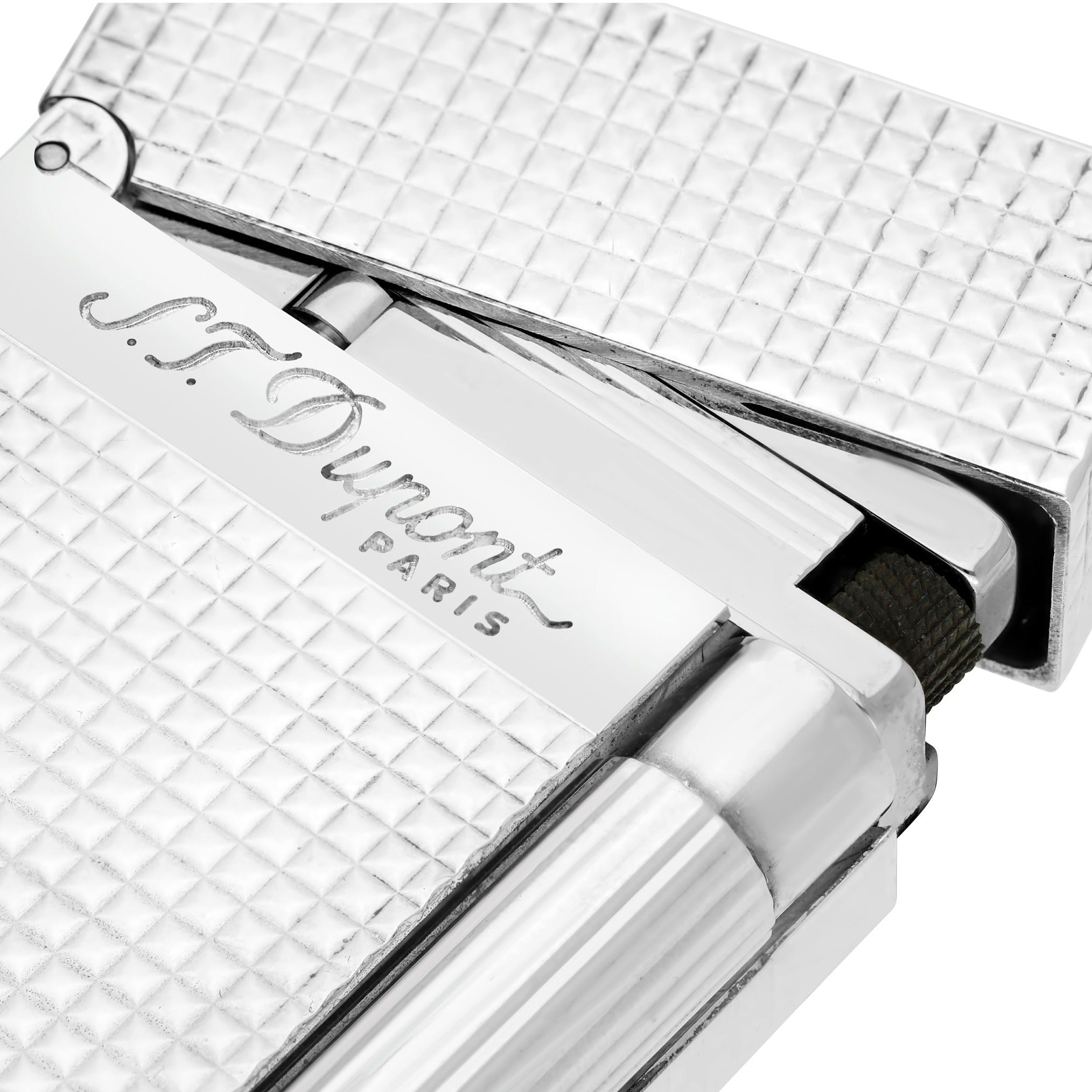 ST Dupont LIGNE 2 016184 - Luxury Lighter Diamond Head Silver | CSC Cigars