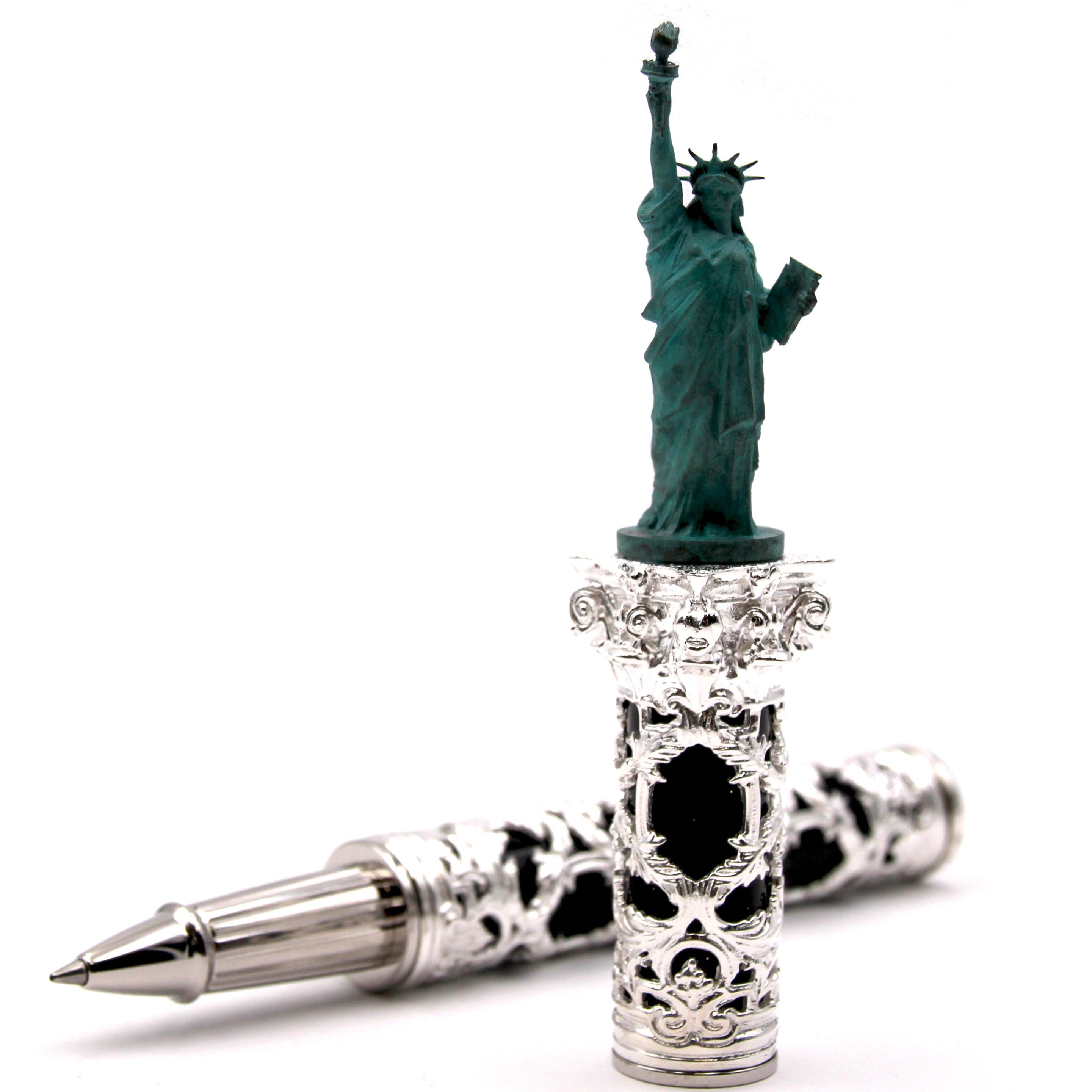 STATUE OF LIBERTY (241229)