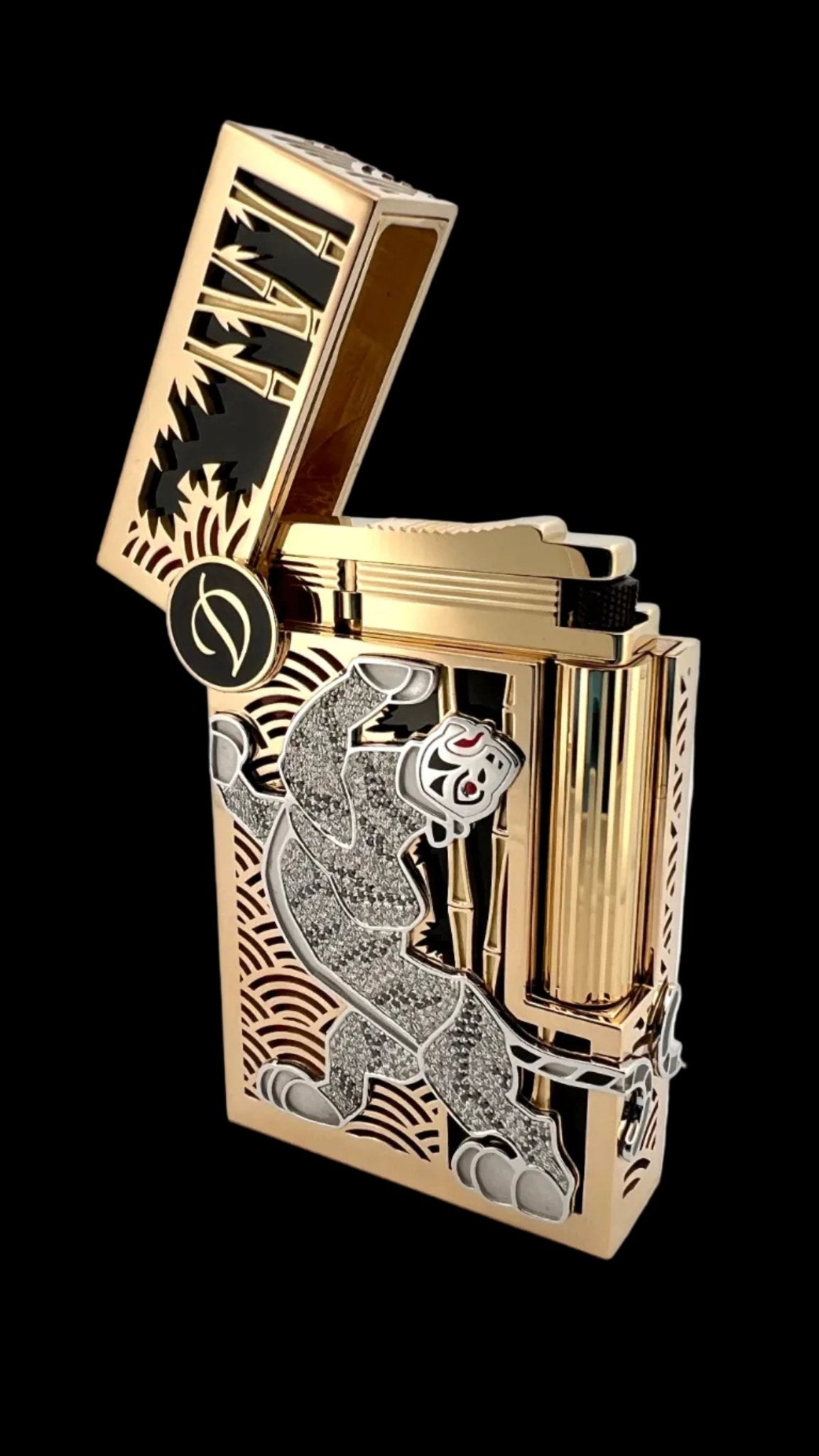 HIGH JEWELRY TIGER 016329 White Tiger Diamond Luxury Lighter - ST. Dupont Paris | CSC Cigars
